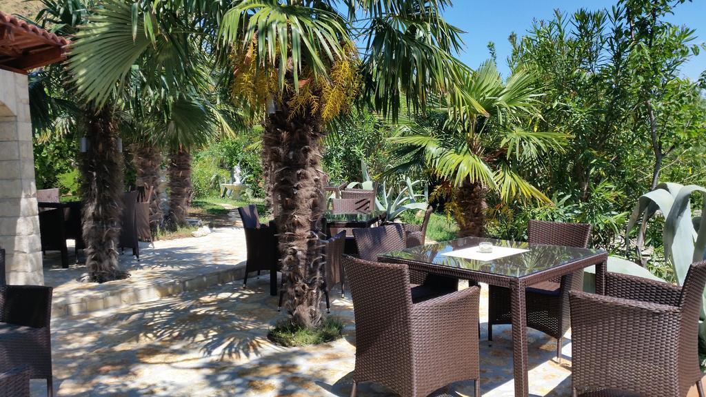 Guest House Villa Marlis Malinska Exterior foto